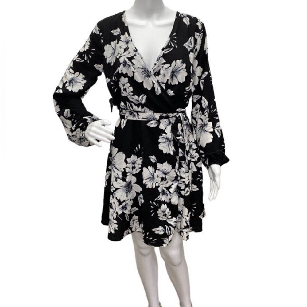 GIANNI BINI long sleeved Floral Lined Black/White True Wrap Dress Sz L
